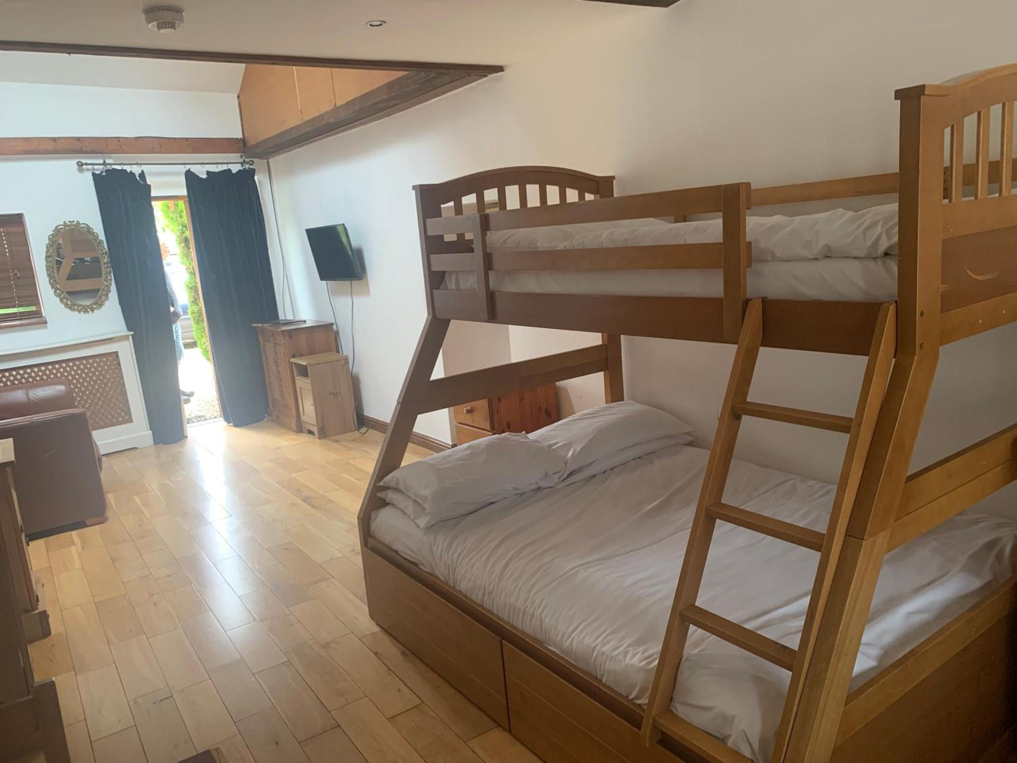 Bridge Farm Guesthouse Rooms Dundry Esterno foto